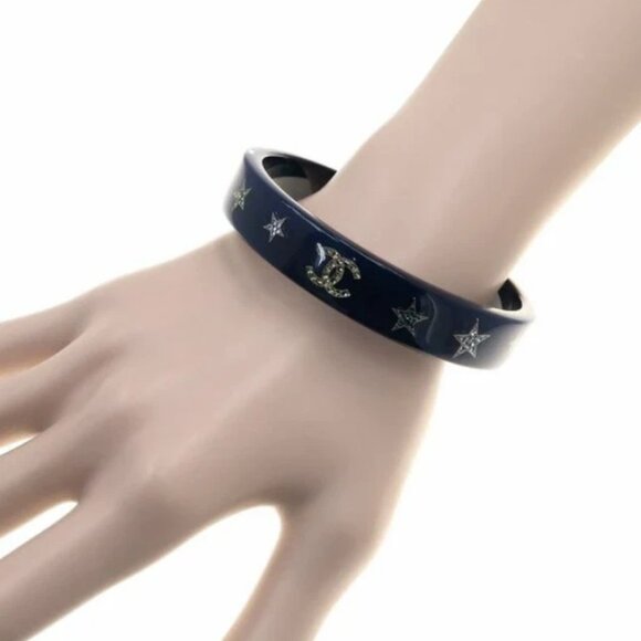 CHANEL CC Logo Rhinestone Star Black Bangle Bracelet 7.8" Gold Tone 12P Auth - Picture 1 of 10